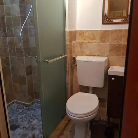 Mpoint לינה וארוחת בוקר