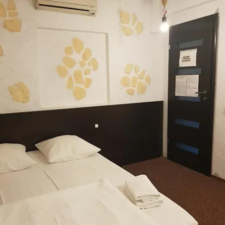 Mpoint Nocleg ze śniadaniem 4*